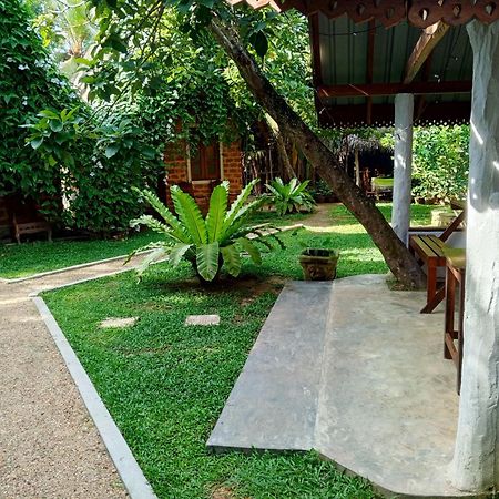 Sky View Cabin Unawatuna Esterno foto