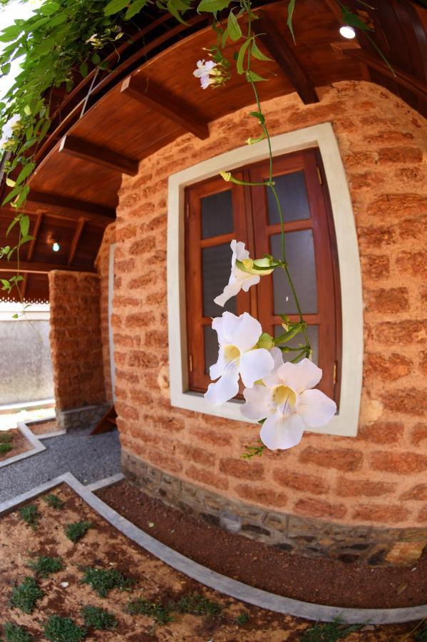 Sky View Cabin Unawatuna Esterno foto